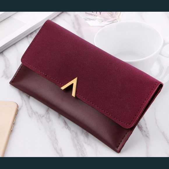 Lush Style Finds Handbags - 🆕 BORDEAUX Long Wallet